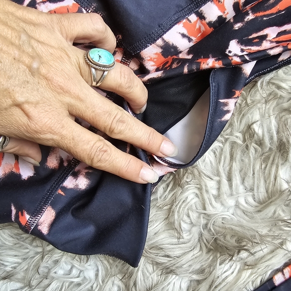 Tie dye Yoga Nike Outfit - Picture 7 of 11